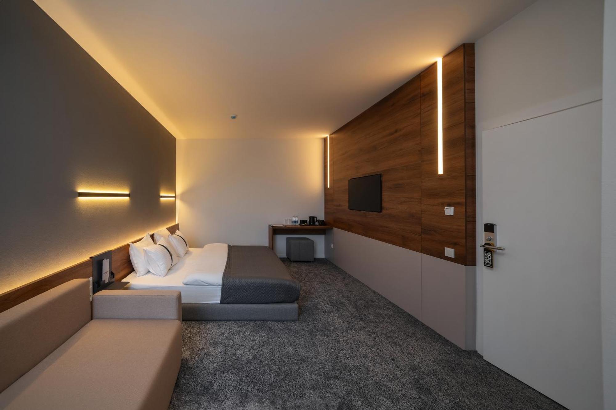 Duo Hotel By Futuro Bishkek Exterior foto